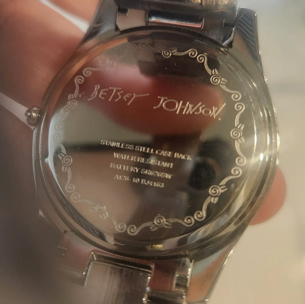 Betsey Johnson Silver Watch with Leopard Print Box - Picture 3 of 6